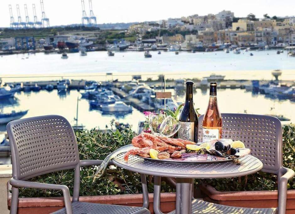 Seagull Penthouse Marsaxlokk Apartman Kültér fotó