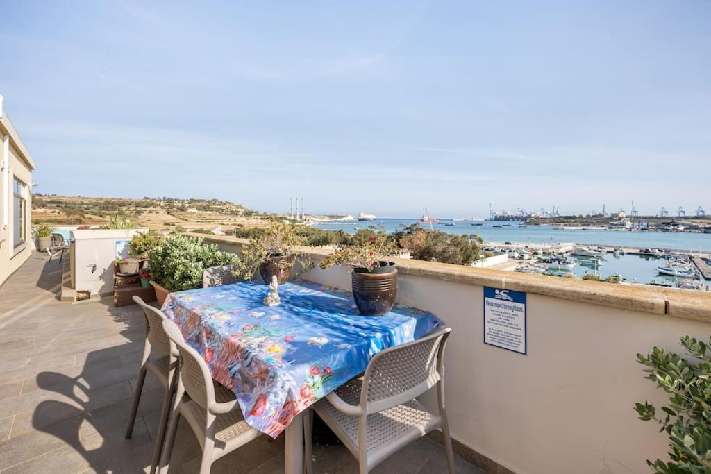 Seagull Penthouse Marsaxlokk Apartman Kültér fotó