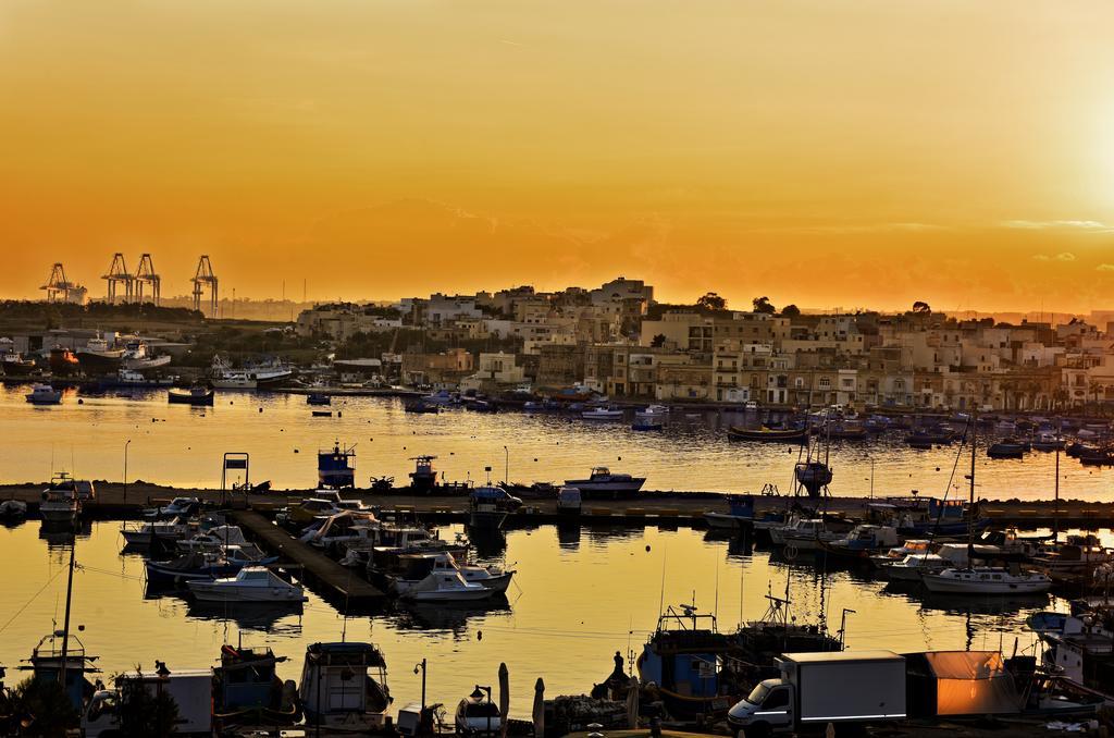 Seagull Penthouse Marsaxlokk Apartman Kültér fotó